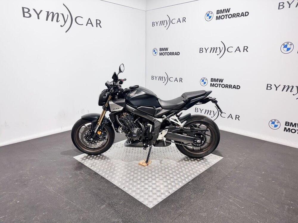 Honda CB 650 R E-Clutch (2024 - 26) (11)