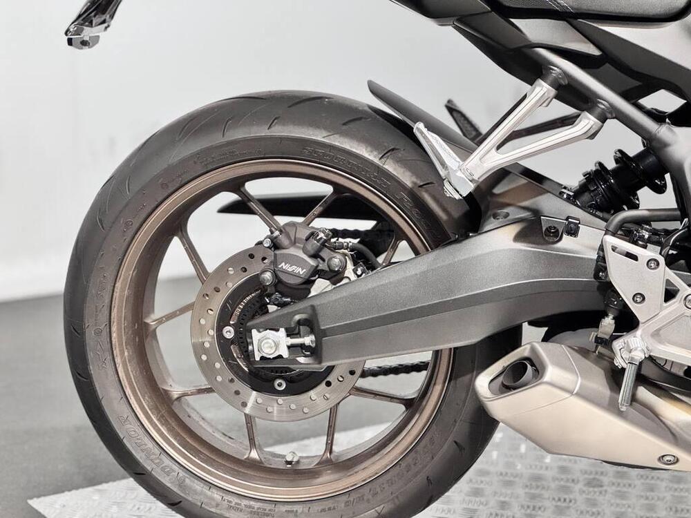 Honda CB 650 R E-Clutch (2024 - 26) (12)