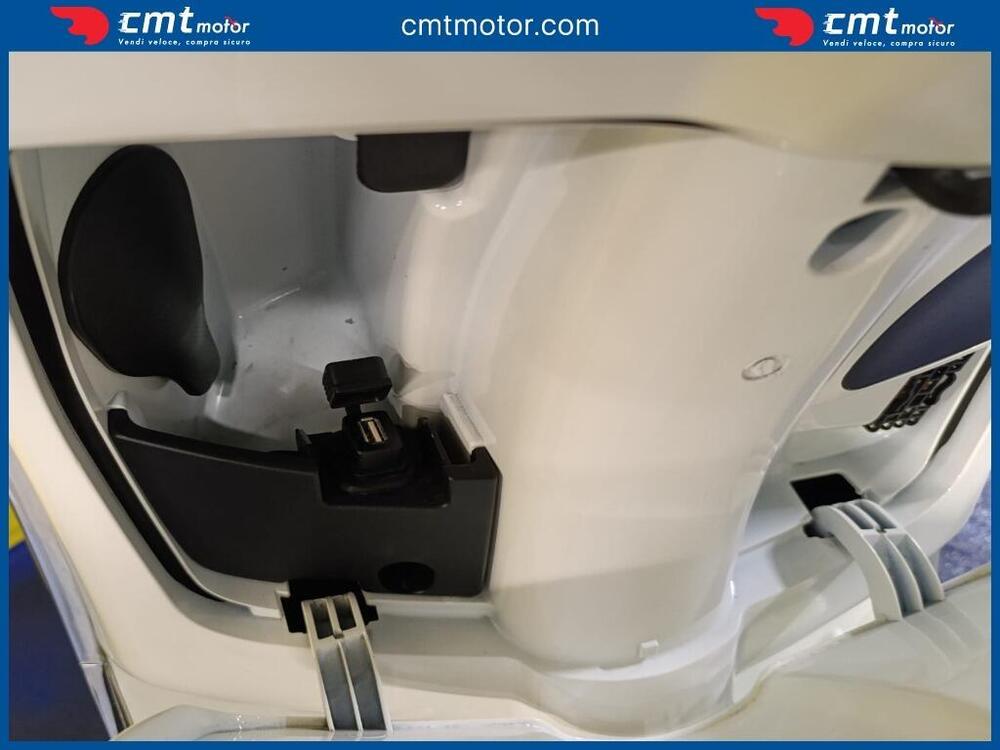 Vespa Primavera 125 (2021 - 23) (9)