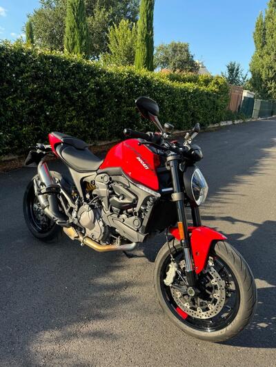Ducati Monster 937 (2021 - 25) usata