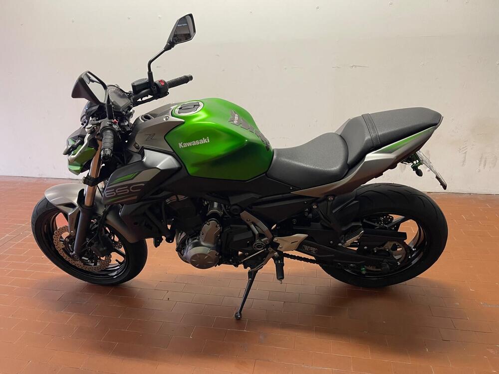Kawasaki Z 650 (2017 - 19) (4)