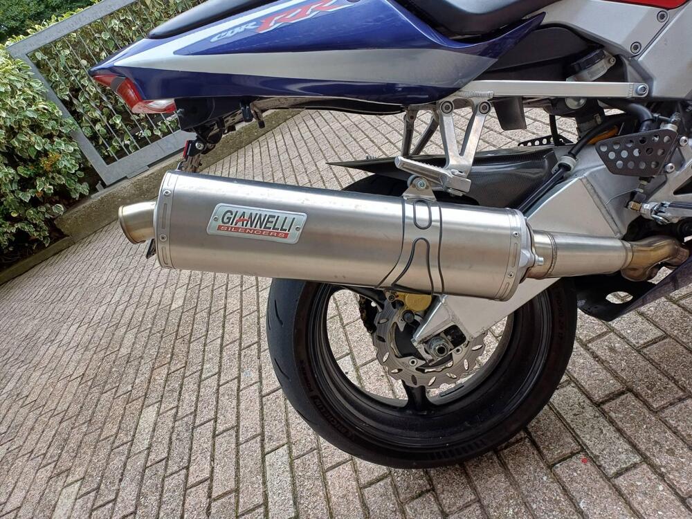 Honda CBR 900 RR Fireblade (2002 - 04) (6)