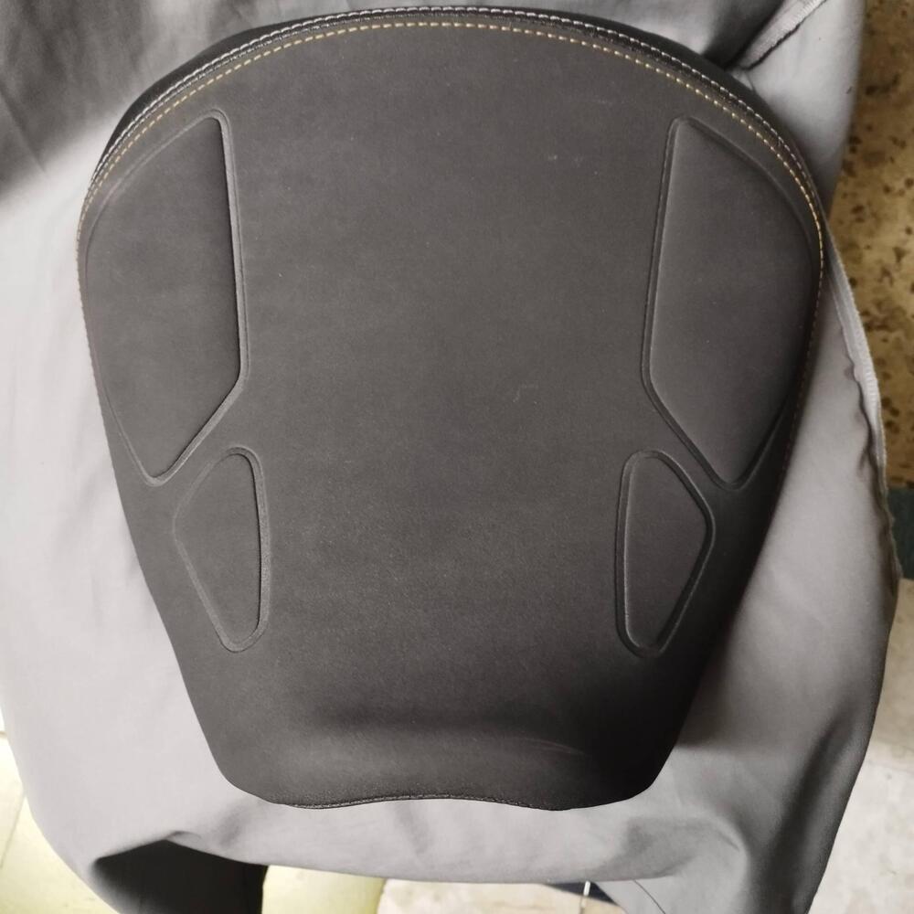 Sella confort Yamaha tracer 9gt (3)