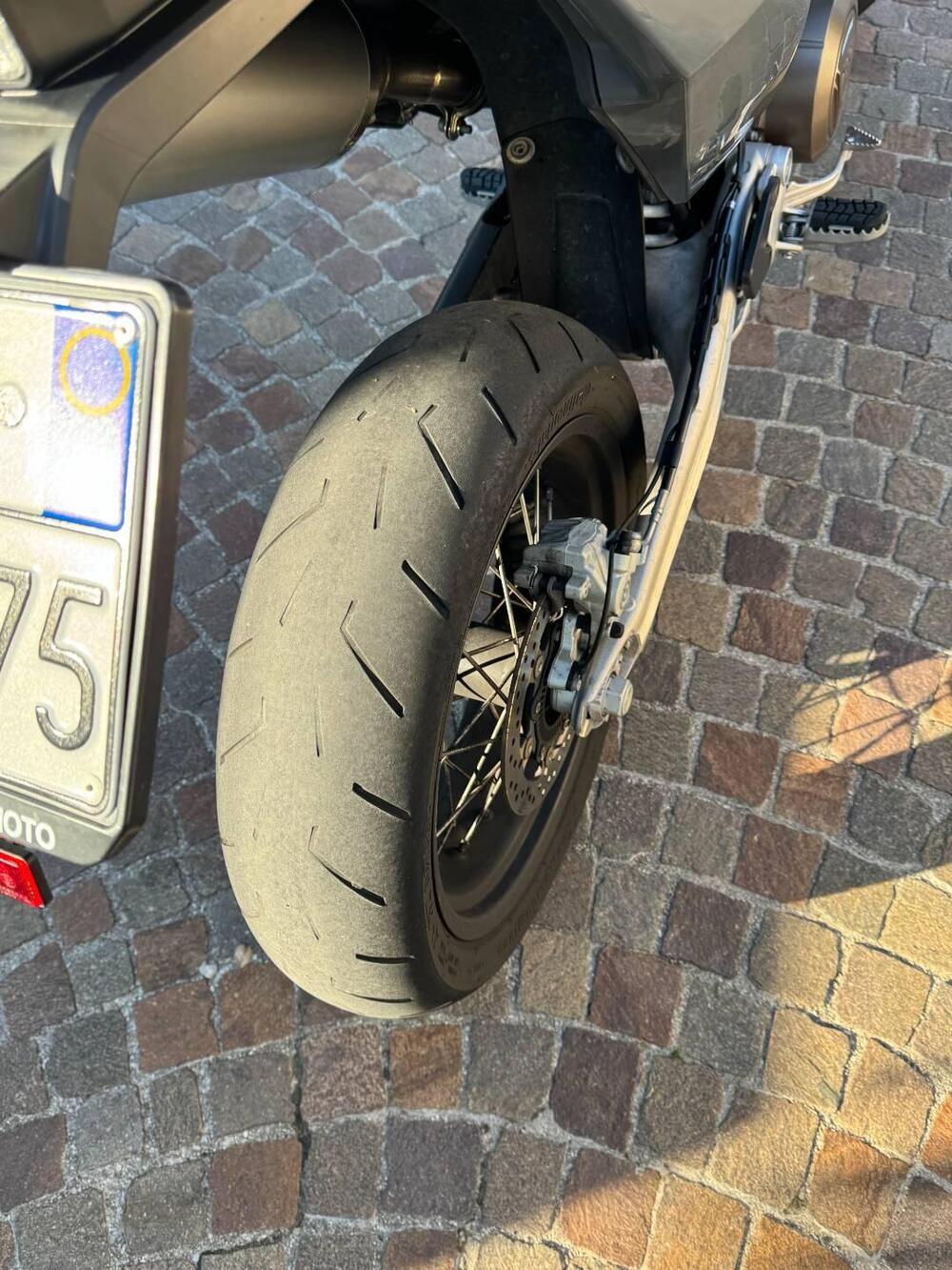 Husqvarna 701 Supermoto (2023 - 25) (8)