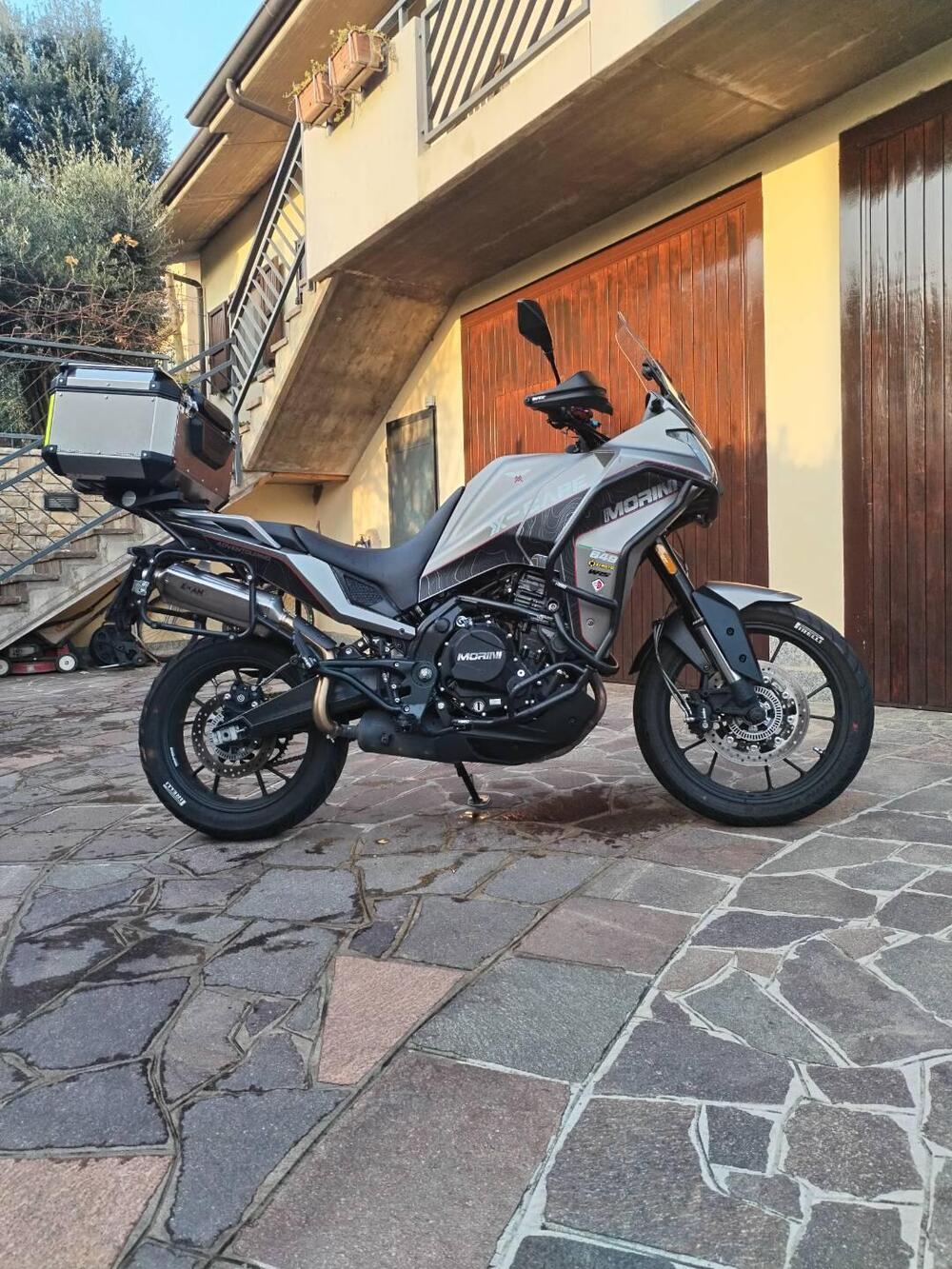 Moto Morini X-Cape 650 (2021 - 25) (2)