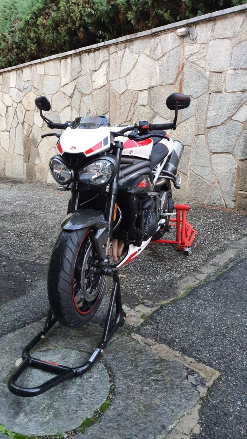 Triumph Speed Triple 1050 RS (2018 - 20) (2)