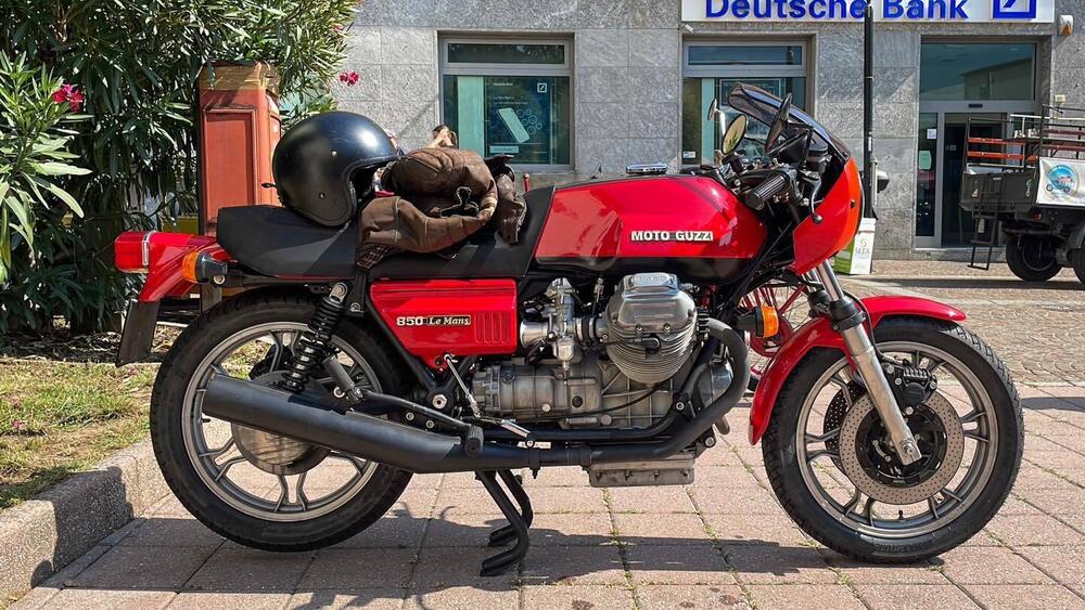 Moto Guzzi Le Mans 1 850 (2)