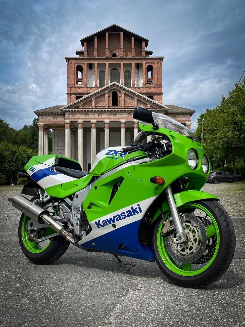 Kawasaki ZXR 750 (7)