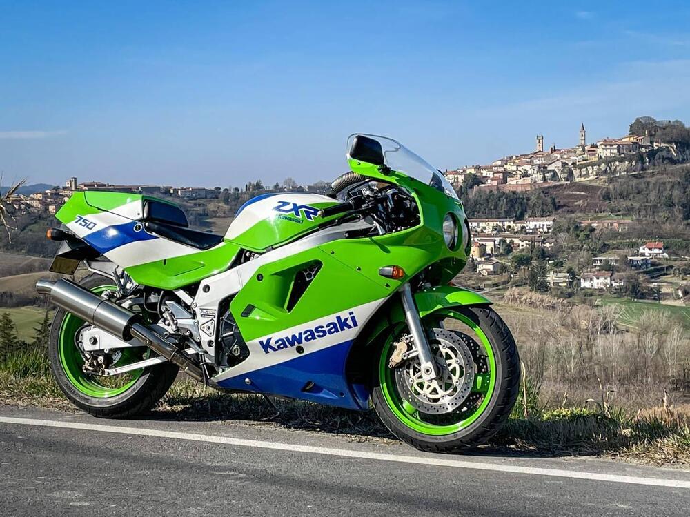 Kawasaki ZXR 750 (10)