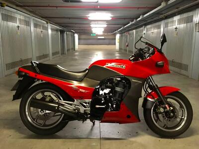 Kawasaki GPZ 900R d&#039;epoca