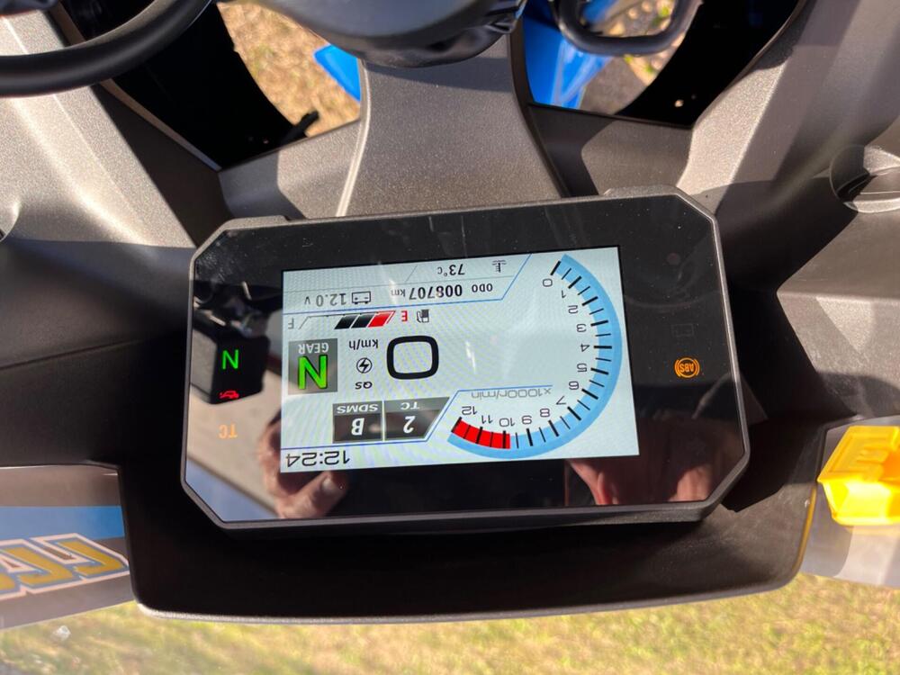 Suzuki GSX-8R (2024 - 26) (16)