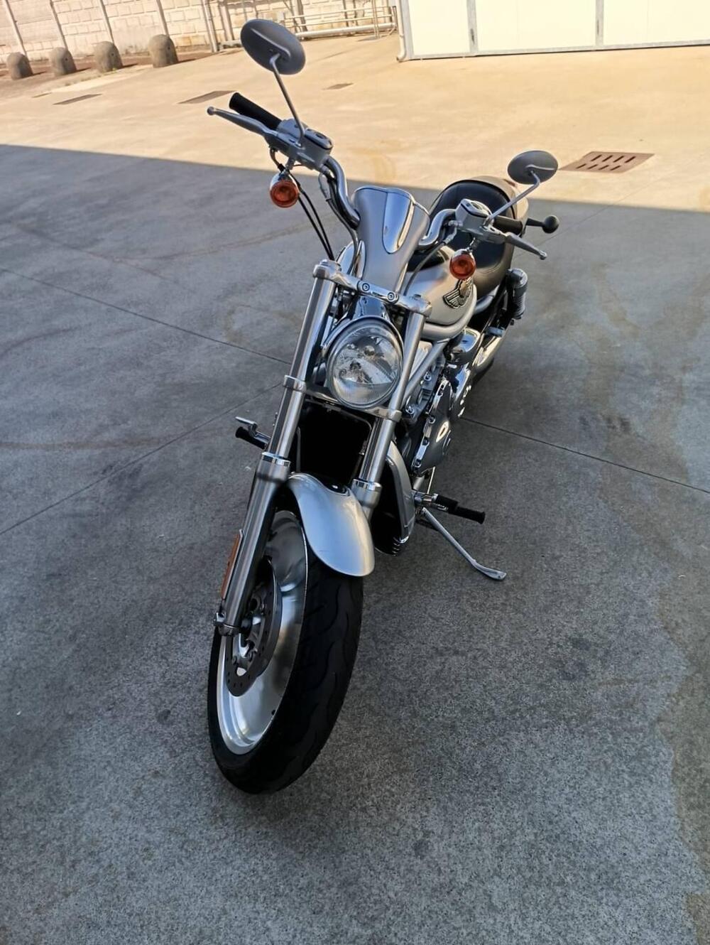 Harley-Davidson 1130 V-Rod (2002 - 05) - VRSCA (2)