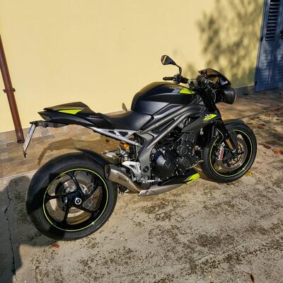 Triumph Speed Triple 1050 RS (2018 - 20) usata