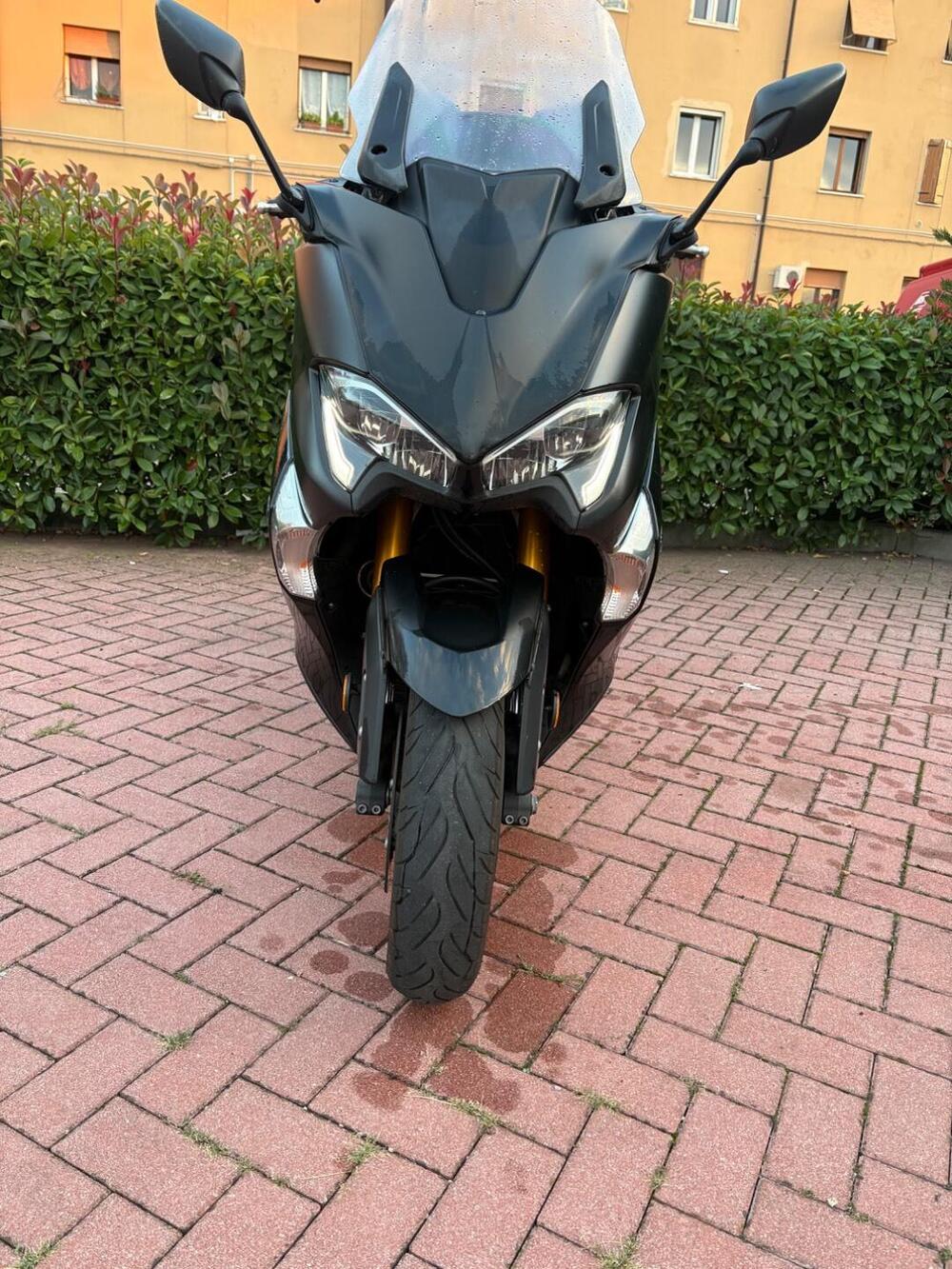 Yamaha T-Max 530 DX (2017 - 19) (2)