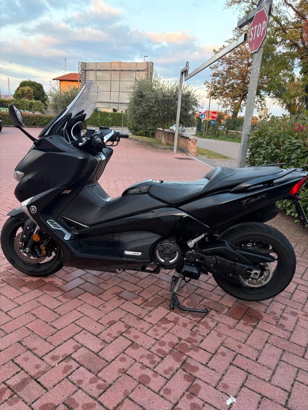 Yamaha T-Max 530 DX (2017 - 19) (4)
