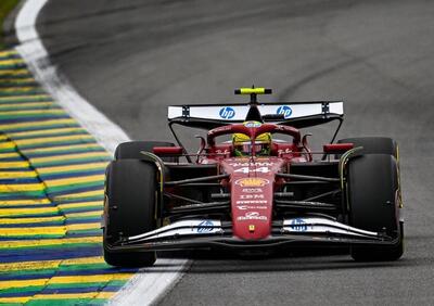 F1. È devastante, ma non bisogna smettere di lottare. Mi scuso con il team. Lewis Hamilton analizza così un GP del Brasile disastroso per la Ferrari