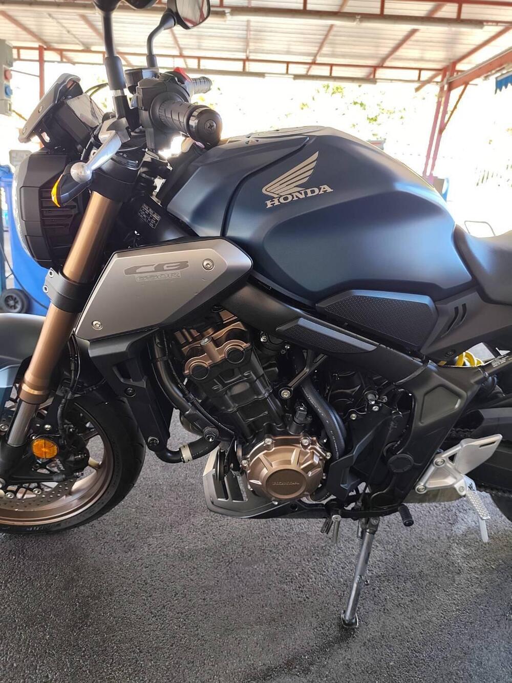 Honda CB 650 R (2021 - 23) (3)