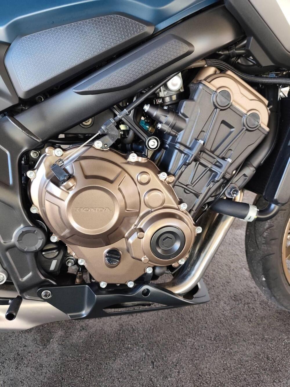 Honda CB 650 R (2021 - 23) (4)