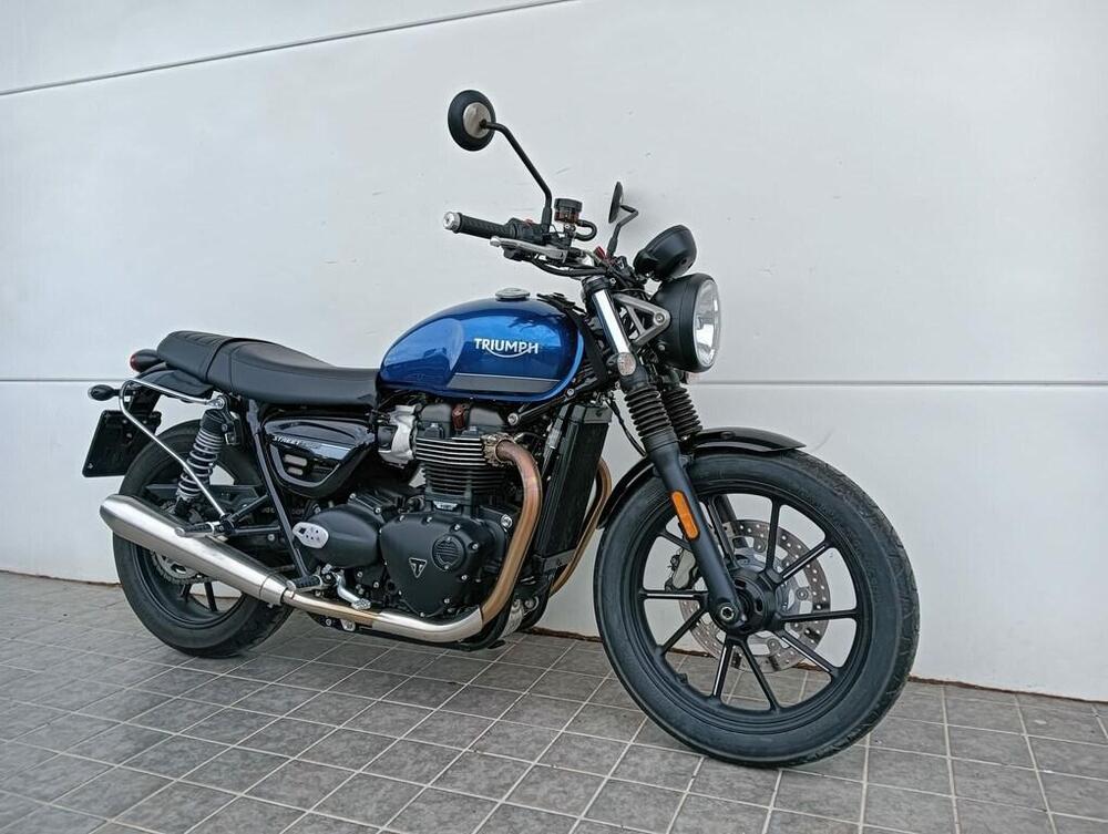 Triumph Street Twin 900 (2021 - 22) (9)