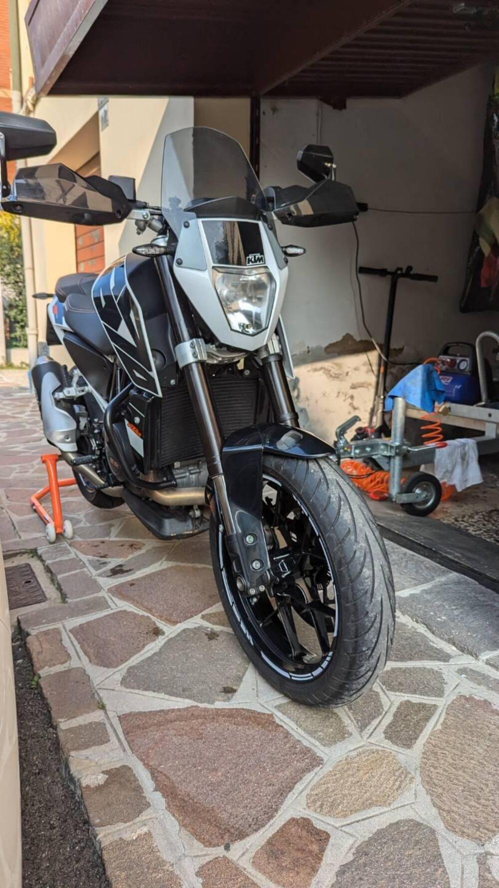 KTM 690 Duke (2016 - 19) (4)