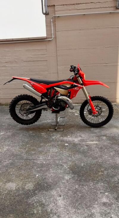 Betamotor RR 125 2T Enduro (2023) usata