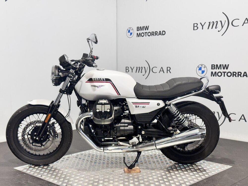 Moto Guzzi V7 850 Stone Special Abs (2021) (2)