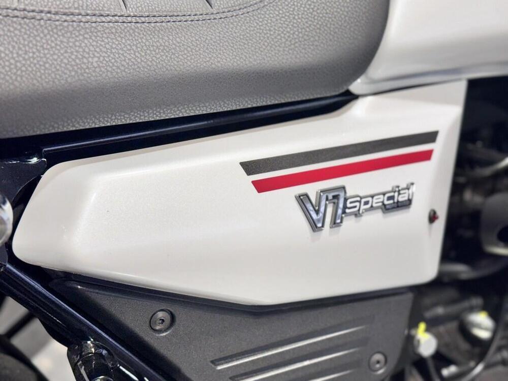 Moto Guzzi V7 850 Stone Special Abs (2021) (12)