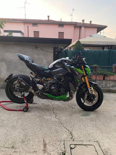 Kawasaki Z 900 SE Performance (2023 - 24) usata