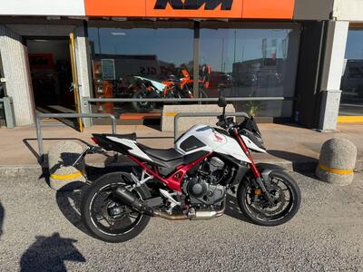 Honda CB 750 Hornet (2023 - 24) usata