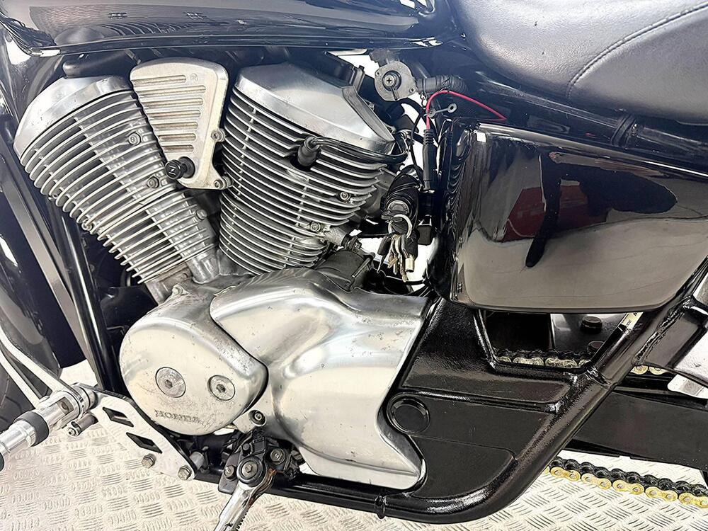 Honda VT 750 C2 Shadow (1998 - 03) (14)