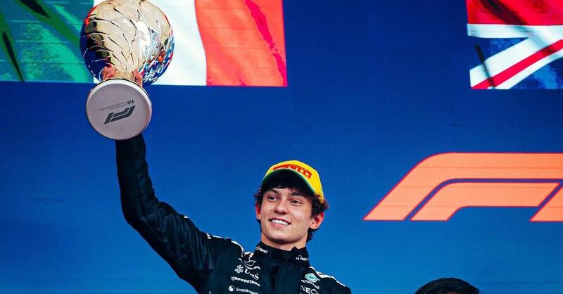 F1. Il miglior Antonelli della stagione incanta Interlagos: &quot;Quando ho visto Max ho pensato di essere nei guai, sono stati degli ultimi giri stressanti&quot;