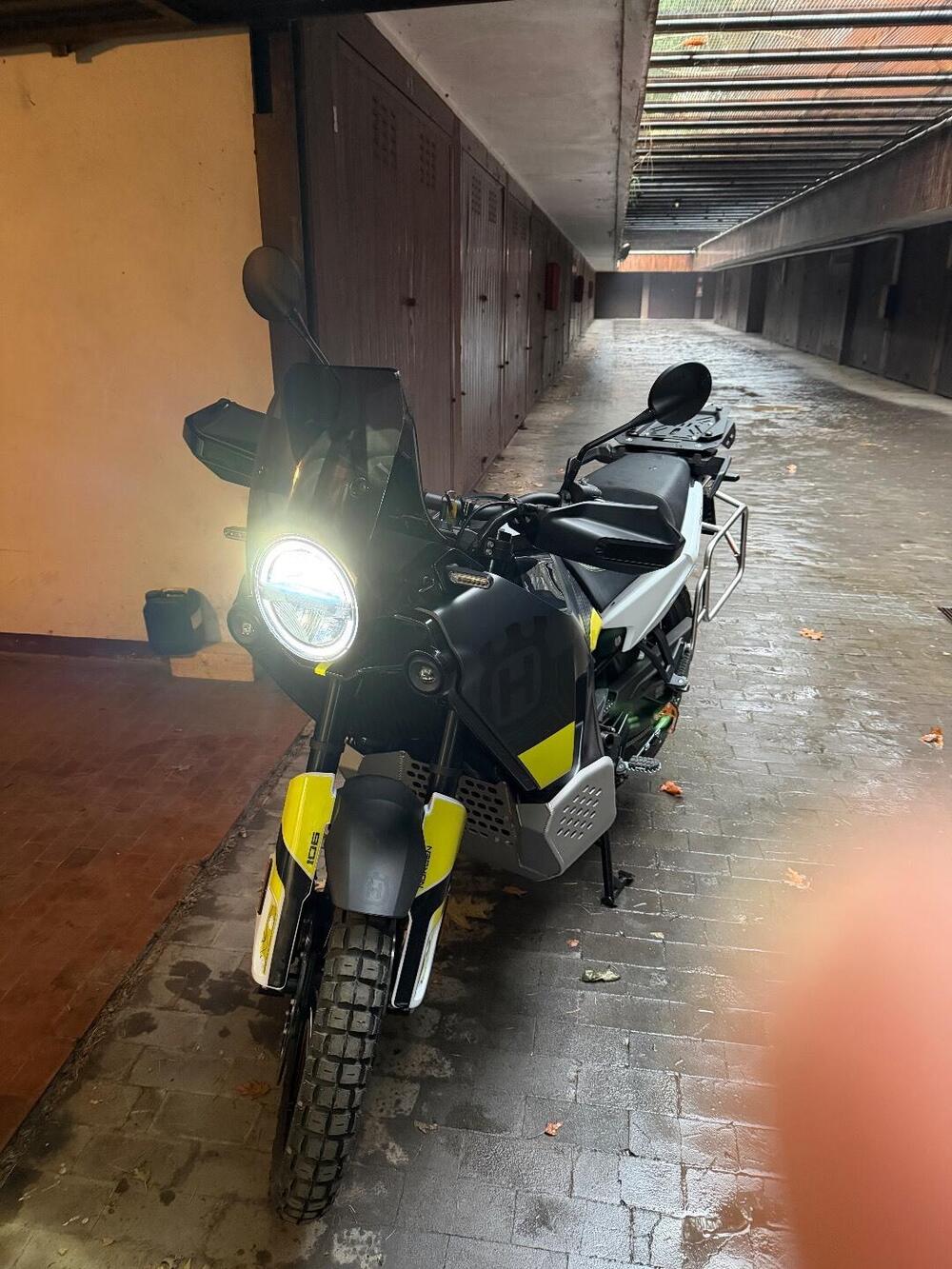 Husqvarna Norden 901 (2022 - 26)