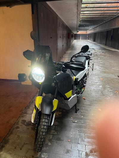 Husqvarna Norden 901 (2022 - 25) usata