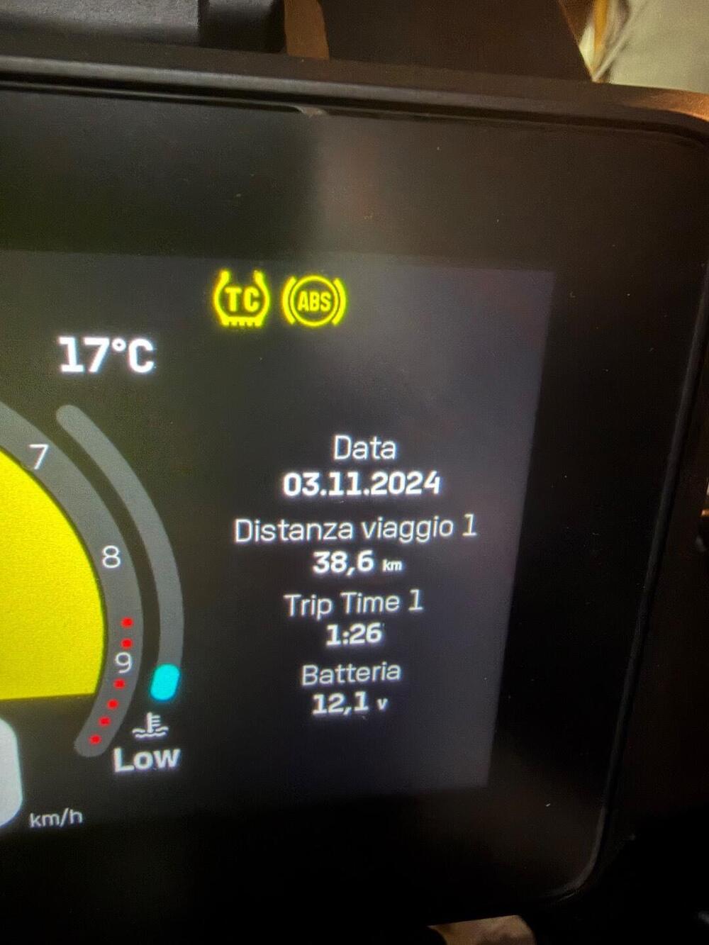 Husqvarna Norden 901 (2022 - 26) (4)