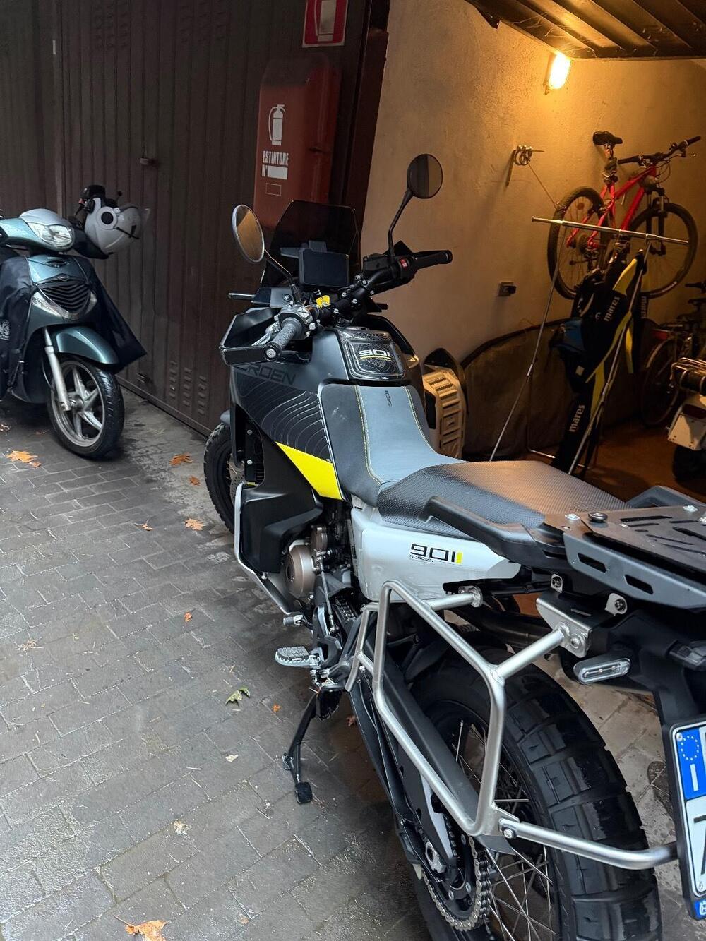 Husqvarna Norden 901 (2022 - 26) (6)