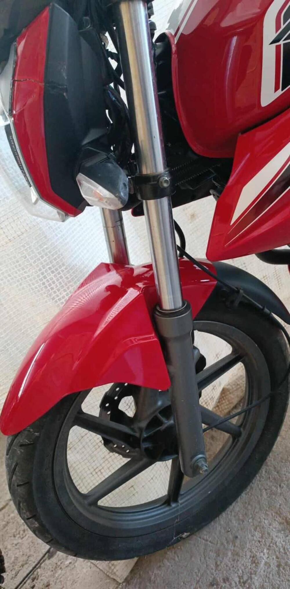 Keeway Motor RKS 125 (2016 - 17) (5)