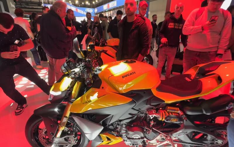 Ducati a EICMA 2025: torna il giallo e arrivano le livree dedicate ai campioni MotoGP [VIDEO]