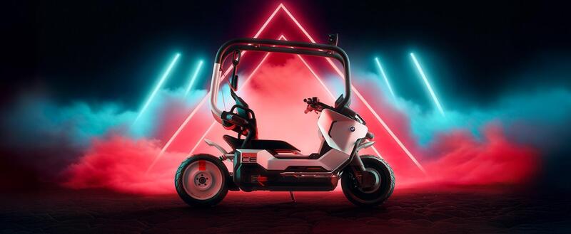 BMW VISION CE: arriver&agrave; davvero lo scooter elettrico self-balancing?
