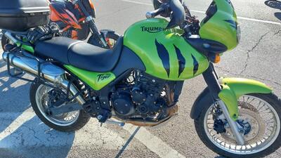 Triumph Tiger 955 (2002 - 06) usata