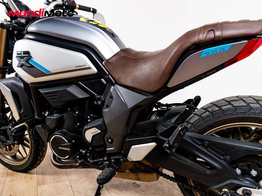 CFMOTO 700CL-X Heritage (2021 - 26) (10)