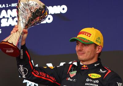 F1. Un inscalfibile Max Verstappen conquista un clamoroso podio ad Interlagos: Non ci arrendiamo mai, sono orgoglioso di tutti quanti, e su Kimi Antonelli dice...