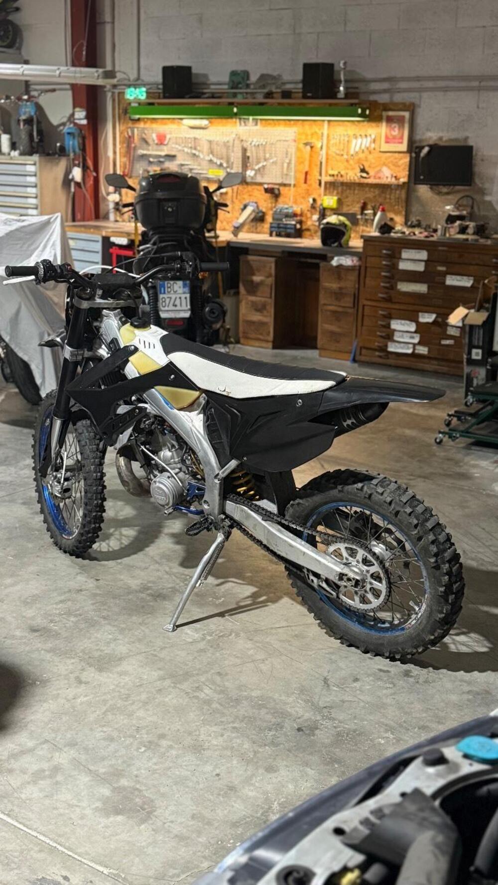 Tm Moto EN 300 (2015) (4)