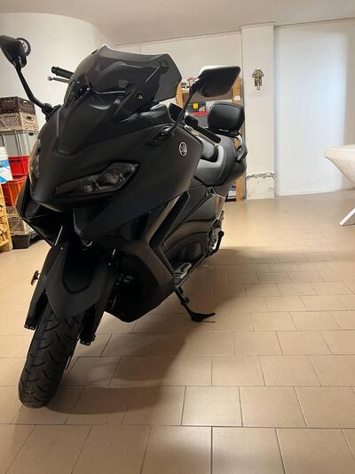 Yamaha T-Max 560 (2022 - 24) usata