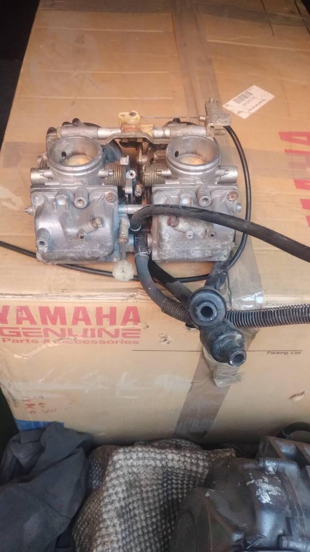 Gruppo carburatori Yamaha XTZ 750 (4)