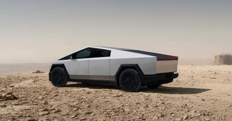 Caos in casa Tesla: lascia il capo del programma Cybertruck dopo il flop commerciale