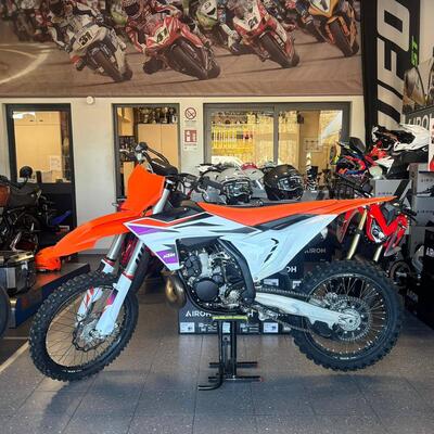 KTM 250 SX (2024) usata