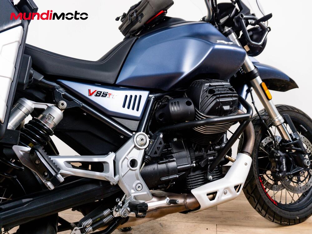Moto Guzzi V85 TT (2024 - 26) (3)