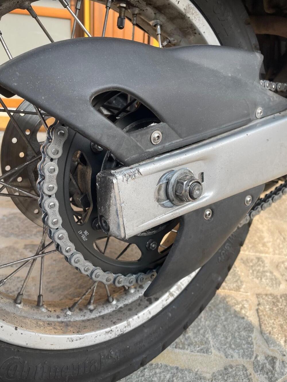 Aprilia Pegaso 650 IE (2003 - 04) (13)