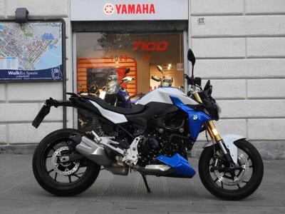 Bmw F 900 R (2021 - 24) usata