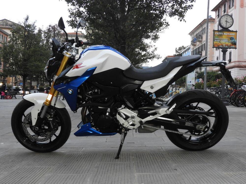 Bmw F 900 R (2021 - 24) (4)
